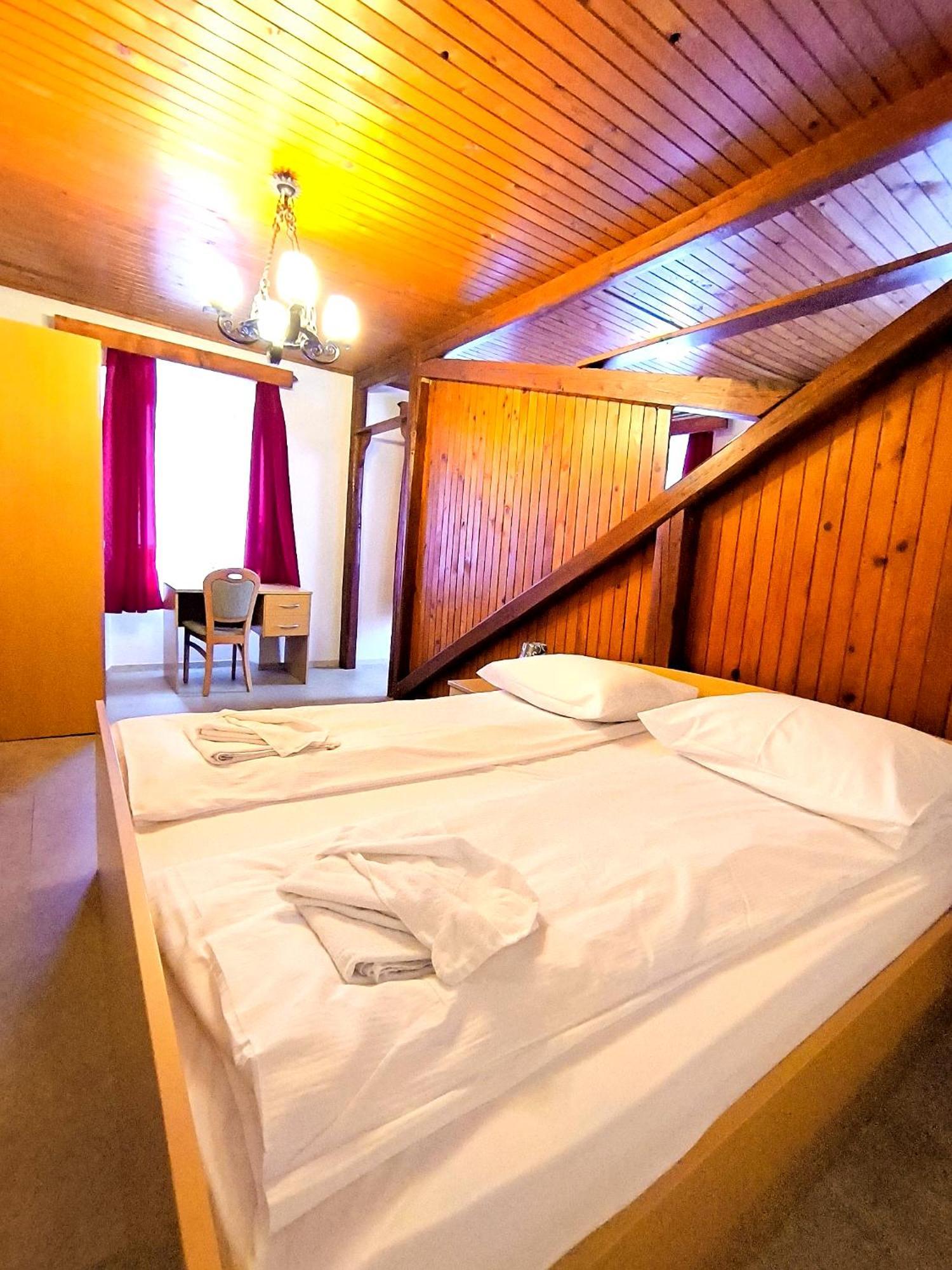 Guest House Gostisce Gacnk V Logu Церкно Екстериор снимка