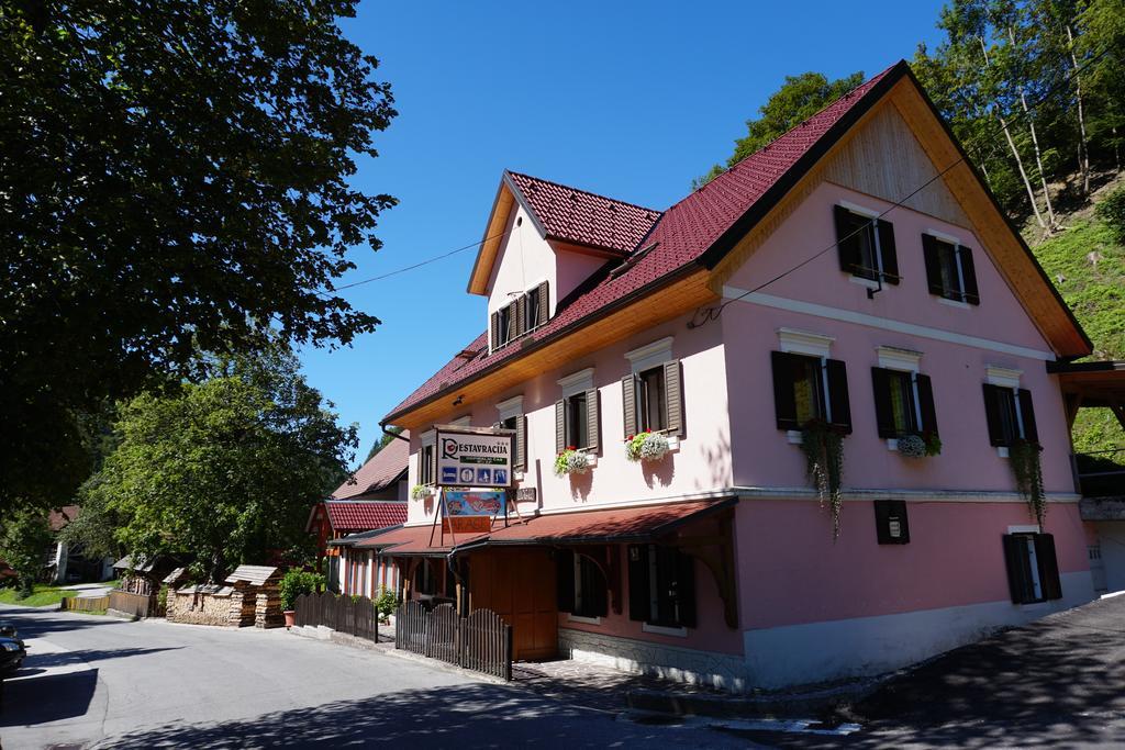 Guest House Gostisce Gacnk V Logu Церкно Екстериор снимка